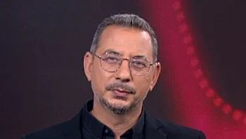 מאחורי הכסף - פרק 246 המלא