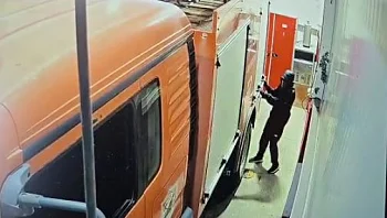 בת"א, קריית מלאכי ובית שמש: 3 תחנות כיבוי נפרצו בלילה | תיעוד