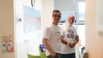 "כשאתה מחבק אותו, אתה לא מרגיש כלום, רק הלב פועם"