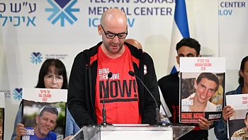 יאיר הורן בדמעות: "עכשיו, כשאחי סוף סוף איתנו, הלב שלי שלם"