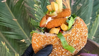 פיתה שניצל אינסייד אאוט: מתכון לזרמומיה המטורפת של אתי אביטל