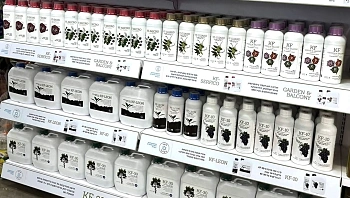 דשנים אורגניים וביוסטימולנטים - מזינים את הקרקע ומחזקים את היבול