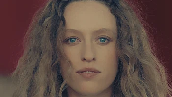 הזמרת פותחת את הלב: "לימדה אותי מה היא אהבה שלא תלויה בדבר"