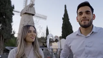 "איזו פדיחה": מה קרה לישראל באמצע הדייט עם מעיין?