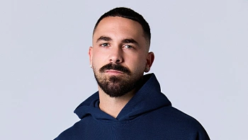 זוכה "האח הגדול" מסתבך בריב לא צפוי עם האדם הקרוב אליו ביותר