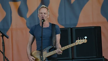 אחרי סערת באד באני: האם סטינג יציל את הסופרבול?