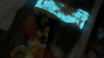 "אני מפחדת לאכול את זה": קנתה סושי וגילתה שהוא זוהר בחושך