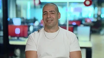 "מחרימים אותנו בכל העולם, אבל זה לא עזר להם - וזכינו בפרס"