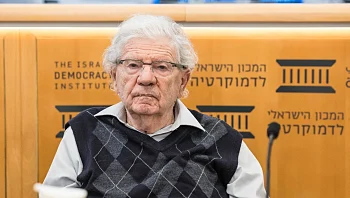 אהרן ברק: "אנחנו מתדרדרים למדרון שסופו דיקטטורה"