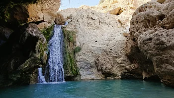 במיוחד לסופ"ש: זה המקום הכי מושלם כעת בארץ לטבילת סתיו 