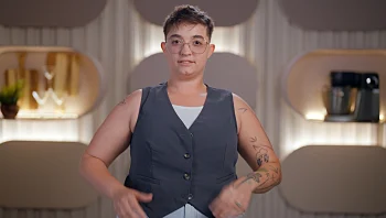 "הם החליטו להתפטר מתפקידם. לא התאים להם להיות ההורים שלי"