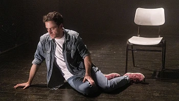 "אולי חציתי גבול": המחנך שמספר על ההצגה שיצר לאחר מות תלמידו