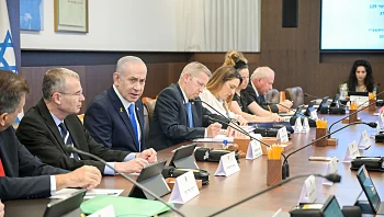 קריית שמונה בחוץ, נתניה בפנים: ישיבת הממשלה בצפון נדחתה