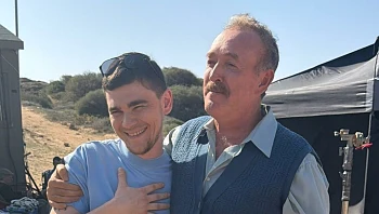 "זה החזיק אותי": המפגש המרגש של שורד השבי עם שלום אסייג