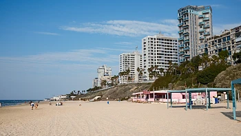 "באלימות ובאכזריות": 11 שנות מאסר לפלסטיני שאנס חיילת בחוף בבת ים