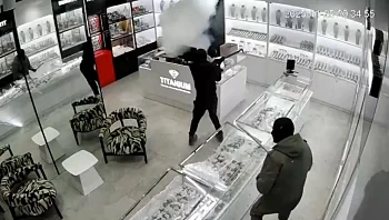 מי פה בעל הבית? התיעוד המטלטל מניסיון השוד באופקים