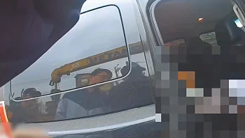 מחריד: השאיר את רכבו פתוח במשך 3 ימים - וזה מה שמצא בפנים