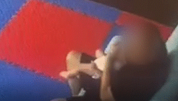 אב מהשרון תועד חונק את ילדיו ונעצר: "טען שקול אמר לו להרוג"