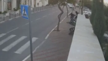 צעירים נאשמים שתקפו עובד תברואה ונהג אוטובוס: "הכו ונמלטו"