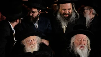 לקראת הכרעה: רבני אגודת ישראל יכריזו על התנגדות לחוק הפטור