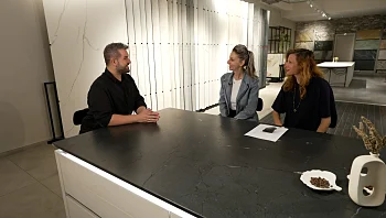 מעצבים יוקרה - פרק 4: ליעד יוסף בוחר לביונסה משטח למטבח