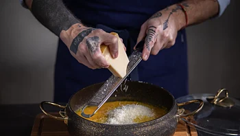 כלי המטבח שעושים את ההבדל: המדריך לבחירת הכלים שישדרגו כל בישול