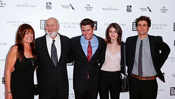 רצח כפול בקליפורניה: הבמאי רוב ריינר ואשתו נמצאו מתים בביתם