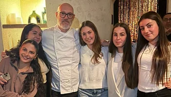 נס גדול: הדלקת הנרות המרגשת של מושיק רוט ושורדות השבי