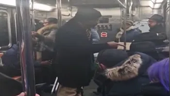 חסיד חב"ד שהותקף ברכבת התחתית בניו יורק: "אנחנו לא מפחדים"