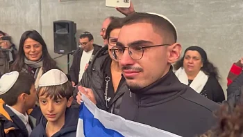 בלעדי: מסעו המרגש של שורד השבי רום ברסלבסקי ברחבי איטליה