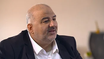 מנסור עבאס פותח הכול - ומכריז: "רוצה להיות בממשלה הבאה"