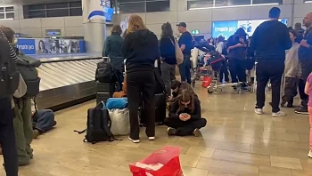 טיסות עוכבו, נוסעים חיכו שעות למזוודות: עומסים חריגים בנתב"ג