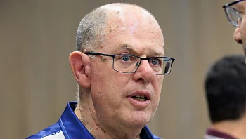 העיתונאי ופרשן הספורט אבי מלר הלך לעולמו בגיל 72