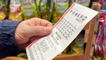 שיא בלוטו האמריקני: זכיית ענק בשווי 1.8 מיליארד דולר