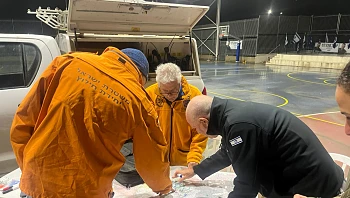 סריקות בנחל מיתר אחר אדם שניסה לחלץ רכב משיטפון - ונסחף