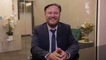 הדירה של אבא והבת שנשארה בחוץ