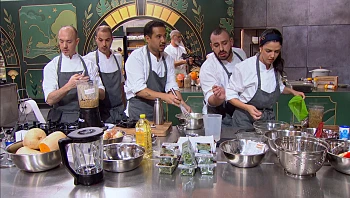 אופק מתוסכל: "הם יודעים שזה לא בסדר והם ממשיכים לעבוד" 