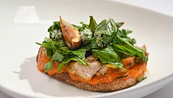 שקדים שהתחפשו: המתכון של שמעון במשימת "רק על עצמי לספר ידעתי"