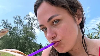 קרן פלס בווידוי מפתיע: "אני מקבלת מהילדים נזיפות"