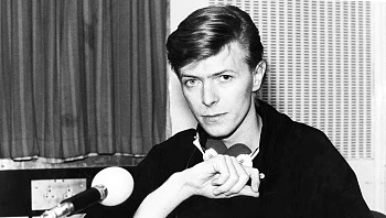 10 שנים אחרי מותו, ולא קם האדם שהבין קליפים כמו דיוויד בואי