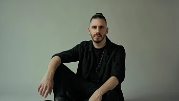 "כמה אוהב אותה - ככה כואב": הזמרים האהובים חושפים שברון לב