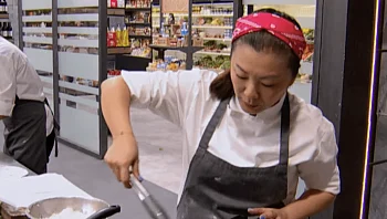 "אוי לא נשרף לי החציל. זה מלחיץ אותי ברמות"