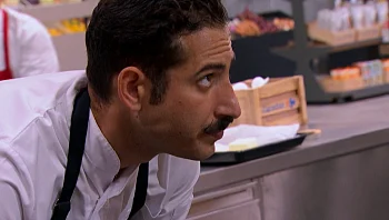 דקות בודדות להגשה והכול משתבש לפארס: "אני מגיש את זה בבושה"