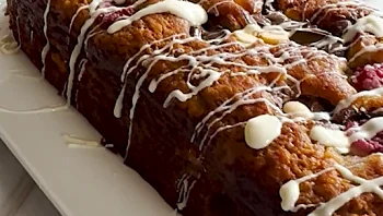 עוגת הבננות הזו לא דומה לשום דבר שטעמתם קודם