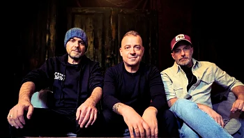 "בפופ, מוזיקאים בני 50 נמצאים רגל וחצי בקבר - אבל אני לא שם"