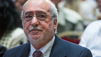 נשיא העליון לשעבר אשר גרוניס פונה לבית חולים במצב קשה