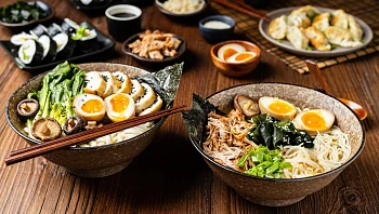 מהמאצ'ה ועד הפיקניה: הראמנים החדשים שאתם חייבים לאכול החורף