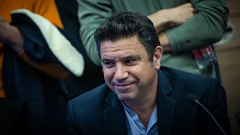 ביהמ"ש הורה להעביר למשטרה את חומרי הגלם מהריאיון עם פלדשטיין