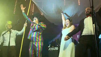 בלי צ'קים, עם חופה: כך נראית מסיבת החתונה של ה"בארבי"