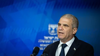 אחיו של שורד השבי נגד גל הירש: "לא ציפינו שילכלך עלינו"